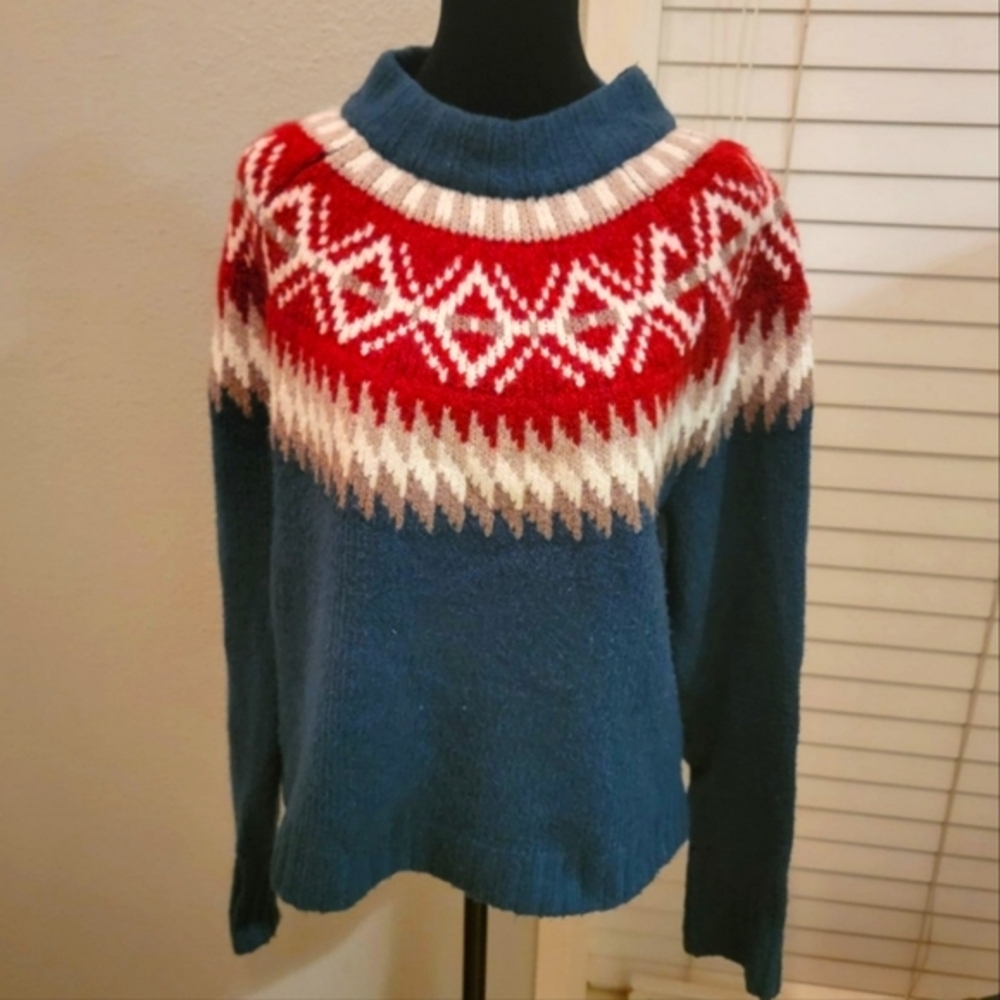 American Eagle‎ knit sweater, Large